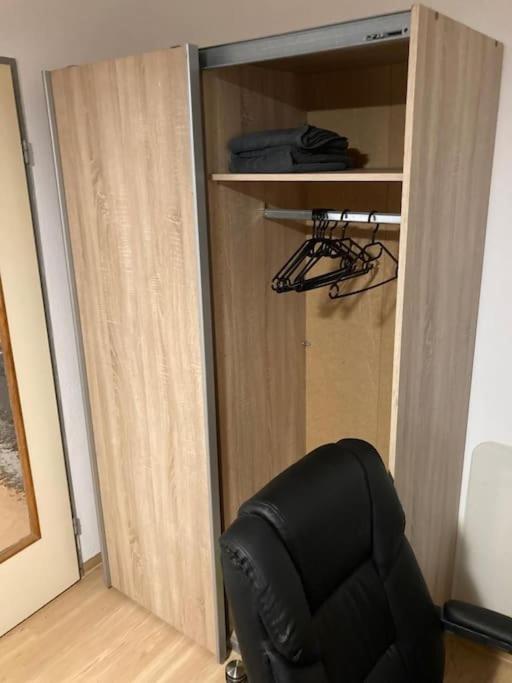 Helle 2-Zimmer Wohnung, Nicht Mehr Verfuegbar Erlangen Luaran gambar